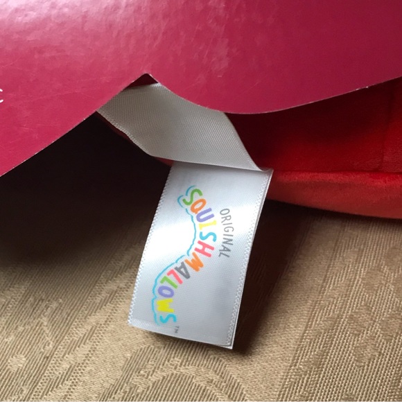 Disney Squishmallows Mickey and Minnie Mouse Valentines Set Heart Flowers NEW 8" - Picture 10 of 13